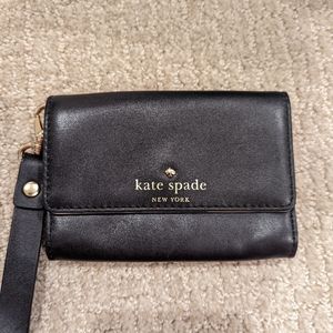 Kate Spade wristlet wallet